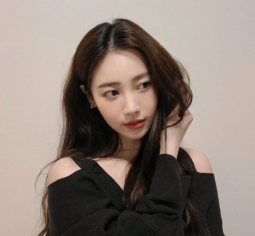 girlgroupspics's tweet photo. girl’s day ; yura https://t.co/9TRHvZQRIr