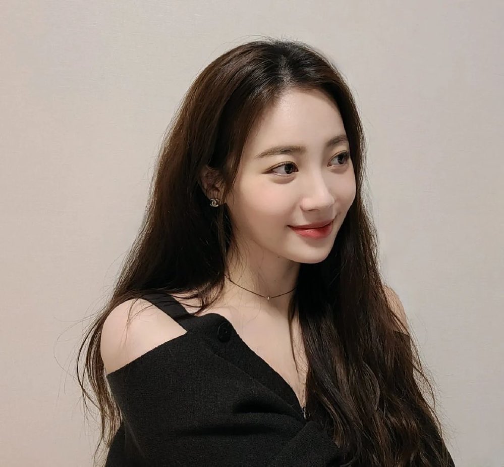 girlgroupspics's tweet photo. girl’s day ; yura https://t.co/9TRHvZQRIr
