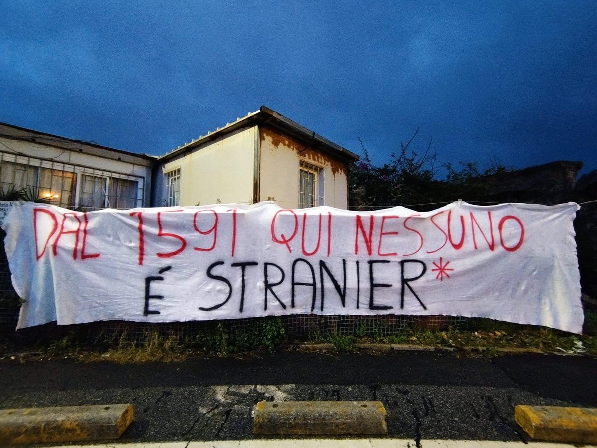 IsaGarosi's tweet photo. Livorno❤️
#Livorno #Emergency https://t.co/VEX6pFwHBQ