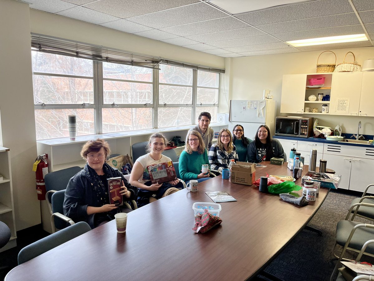 pavi_dilsh's tweet photo. Ending of an exciting semester with this bunch of people #Riddlelab
Happy holidays everyone!!
See you in 2023!! https://t.co/LCTPsYu1ZV