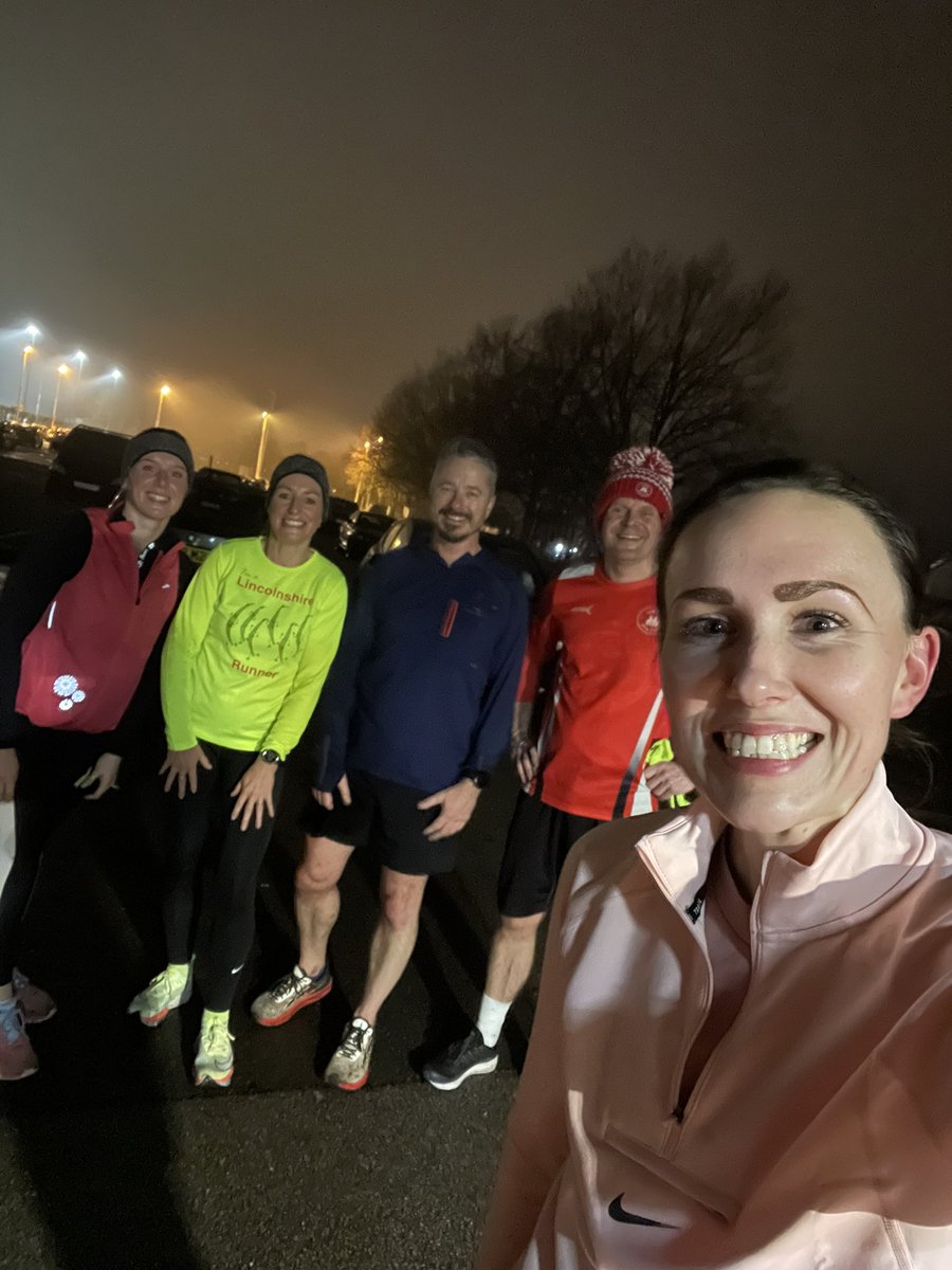 _AliceCarter_'s tweet photo. Final club run of the year with @lincsrunclub - rounding off another great year running with friends, challenging each other to progress,  and enjoying shared running experiences 🏃🏻‍♀️ #runclub #runleader https://t.co/tczIkdIvRd