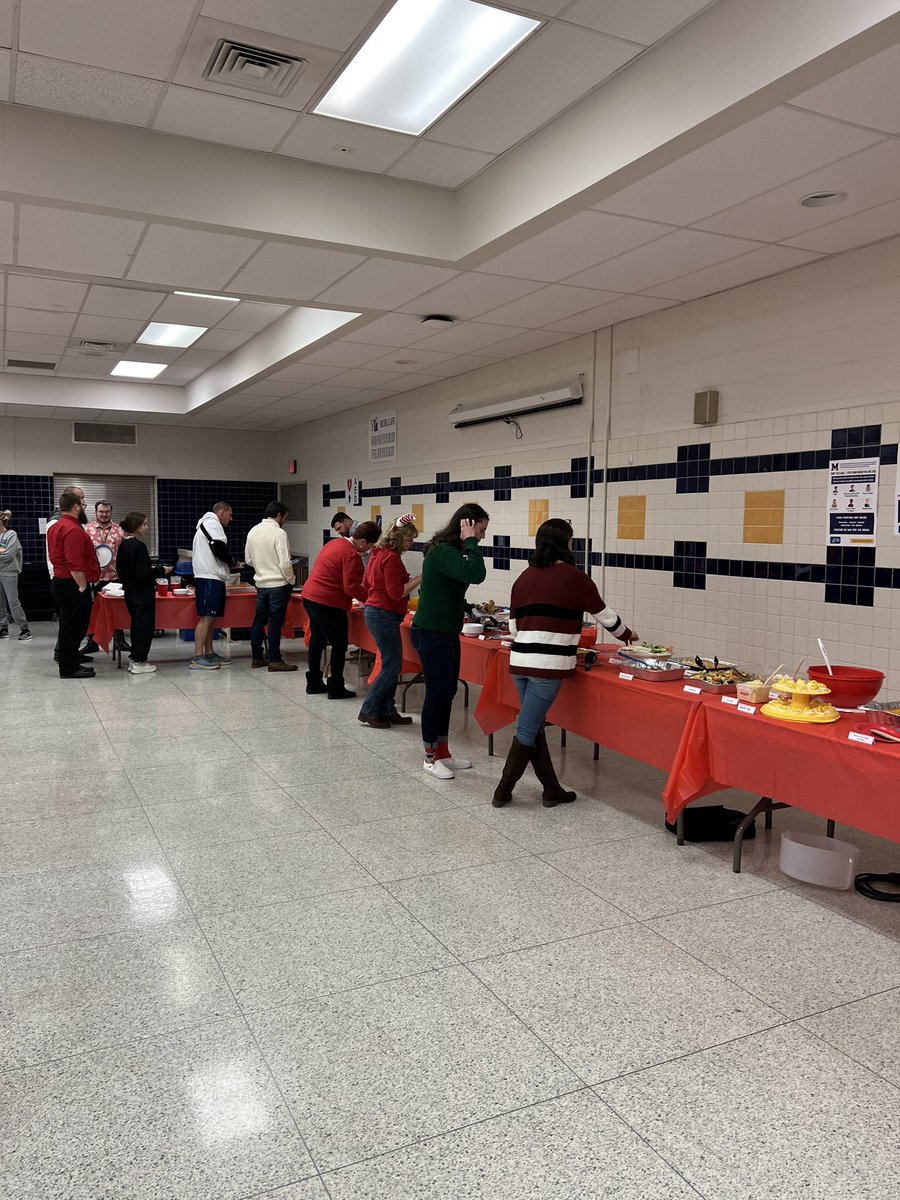 hausmanjennifer's tweet image. A beautiful staff pot luck lunch at MHS! It was great to share a meal together! #muhlpride @muhlsd @MuhlHighSchool