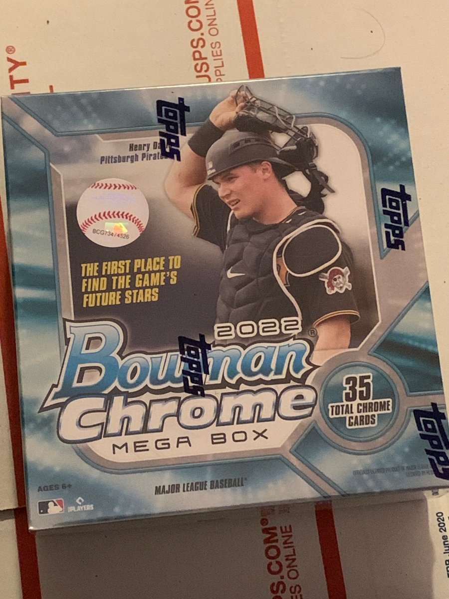 Who wants a 2022 Bowman Chrome Mega Box? - Follow @CardPurchaser - Retweet this tweet - Like this tweet I will NOT send links in DM. Winner drawn Friday night Dec. 23 at 9pm Central! Ship to US address only!