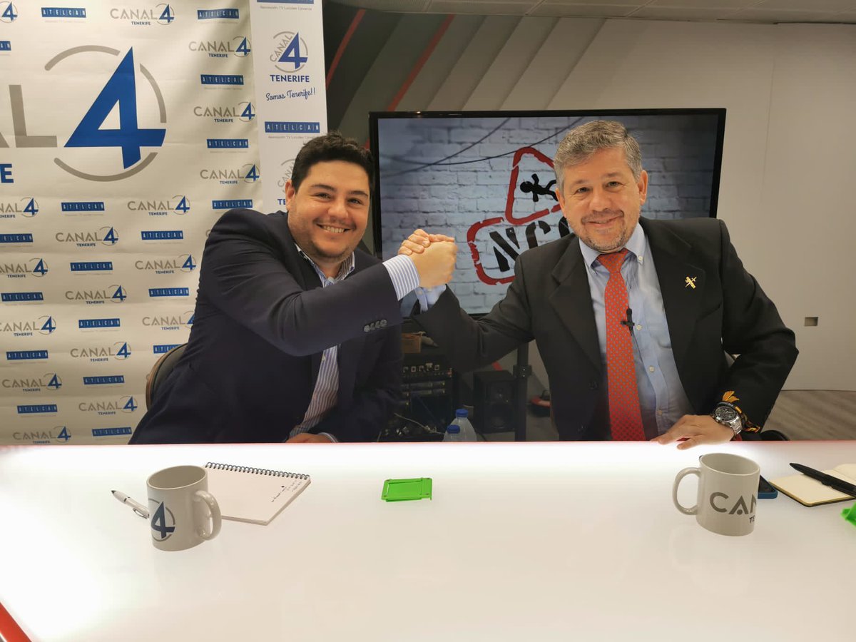 Último programa de #NCQP del año 2022 en <a href="/Canal4Tenerife/">Canal4Tenerife</a> con <a href="/DailosCanizares/">Dailos Cañizares</a> <a href="/sanidad_mayte/">Mayte</a> <a href="/lbenjumea/">Leo Benjumea</a> y <a href="/VickyFPerdomo1/">Vicky F.Perdomo</a> #FelizNavidad #Tenerife #Canarias #España #ATELCAN