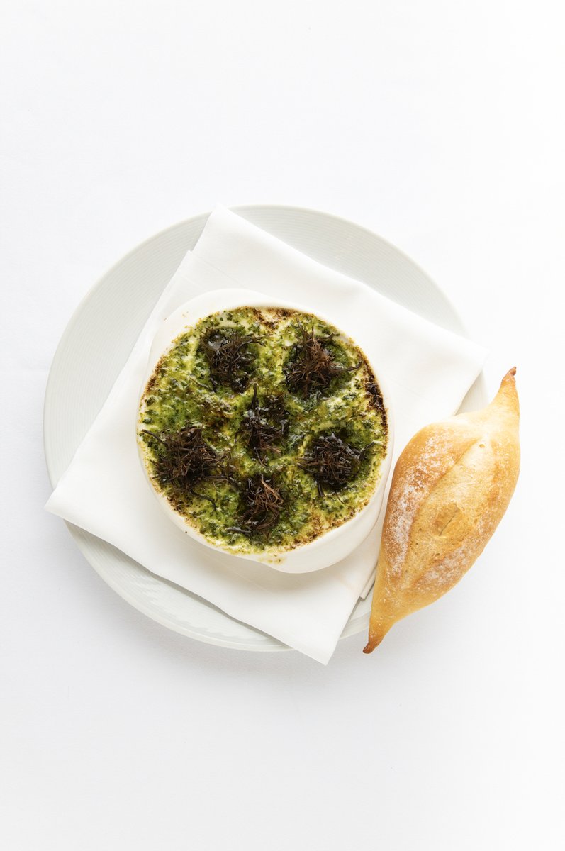 KahalaResort's tweet photo. Gratin of Big Island Abalone elevates the flavor of fresh-from-the-sea abalone with garlic, parsley, and a fresh-baked baguette. Savor it. Share it. #dreamvacation #gohere #travelandleisure #luxurytravel #luxuryresort #chefsfeature #flavorprofile https://t.co/i5kVD6Y9CV