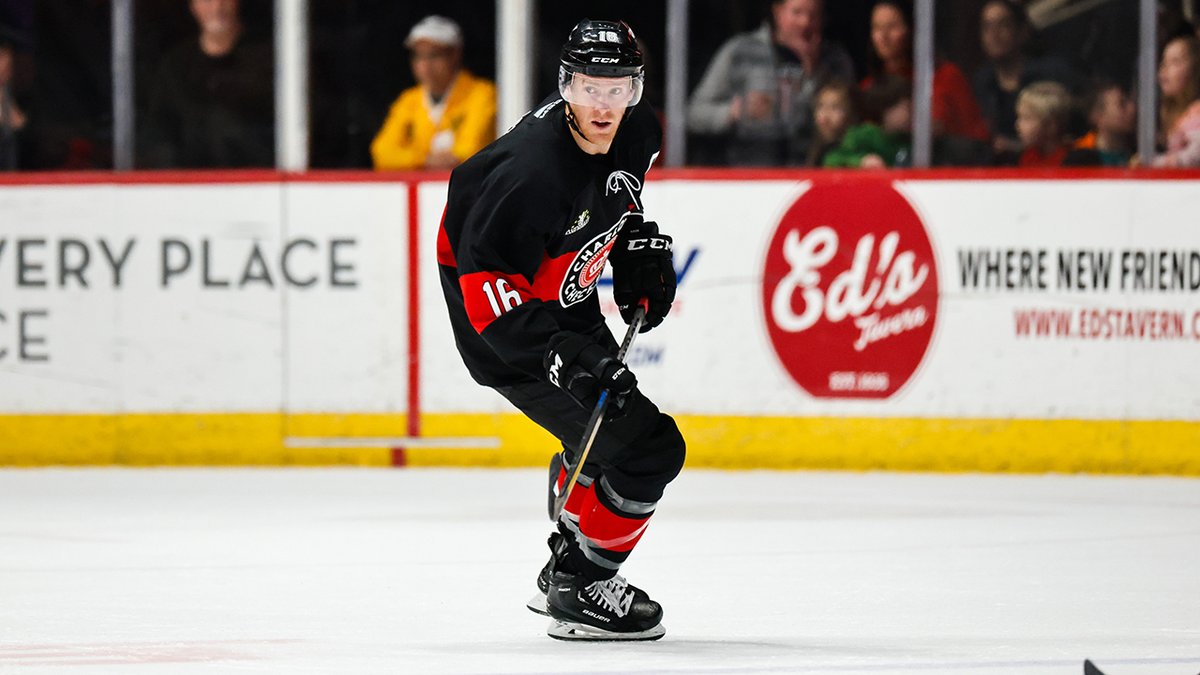 Riley Nash has been named to Team Canada for the upcoming Spengler Cup

➡️ bit.ly/3jnHXGm