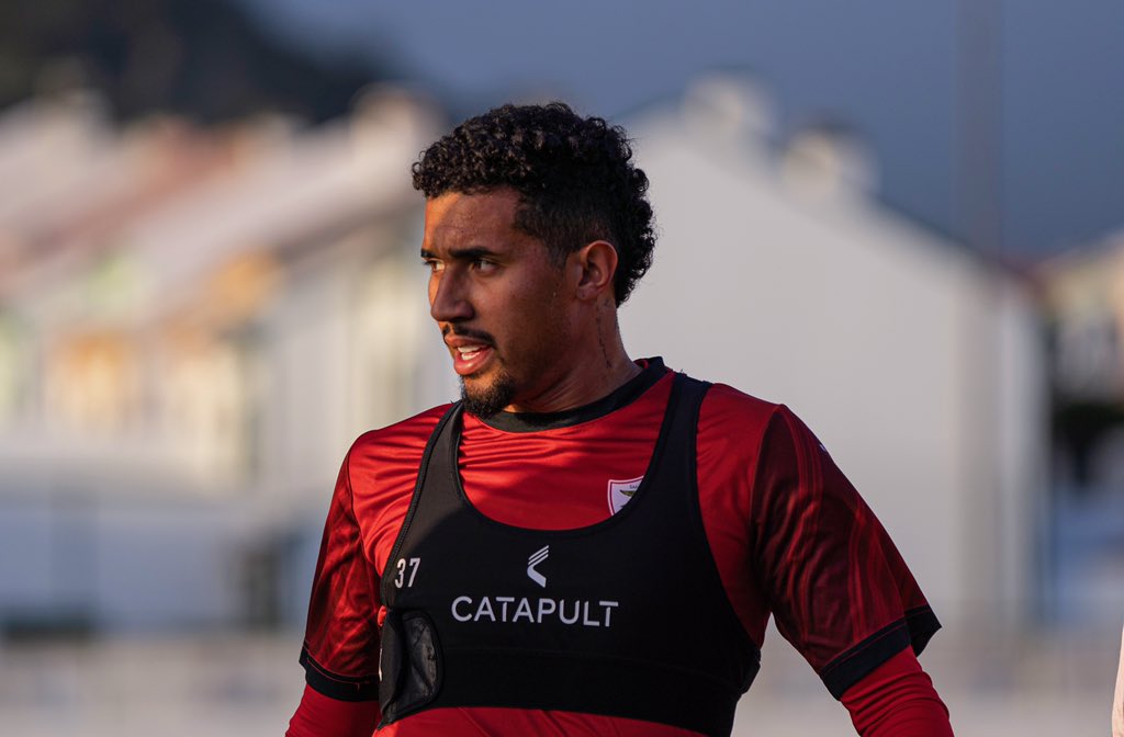 rfl07_'s tweet photo. Último gás para encerrarmos bem o ano 🙏🏽🚀 @CD_SantaClara https://t.co/yQnUtF7QEq