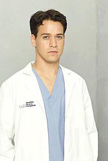 AOMalleyIsm's tweet photo. -George O’Malley.
-Surgeon at Grey Sloan Memorial.
-Single.
-Bi.
-Retweet.
-Looking for mains and friends. https://t.co/VUkK62TewU