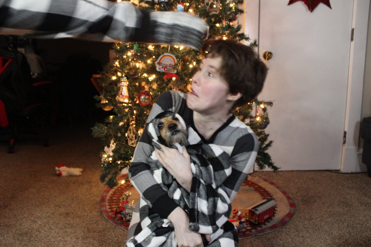 HopedTree's tweet image. Merry Chrysler from mine to yours.