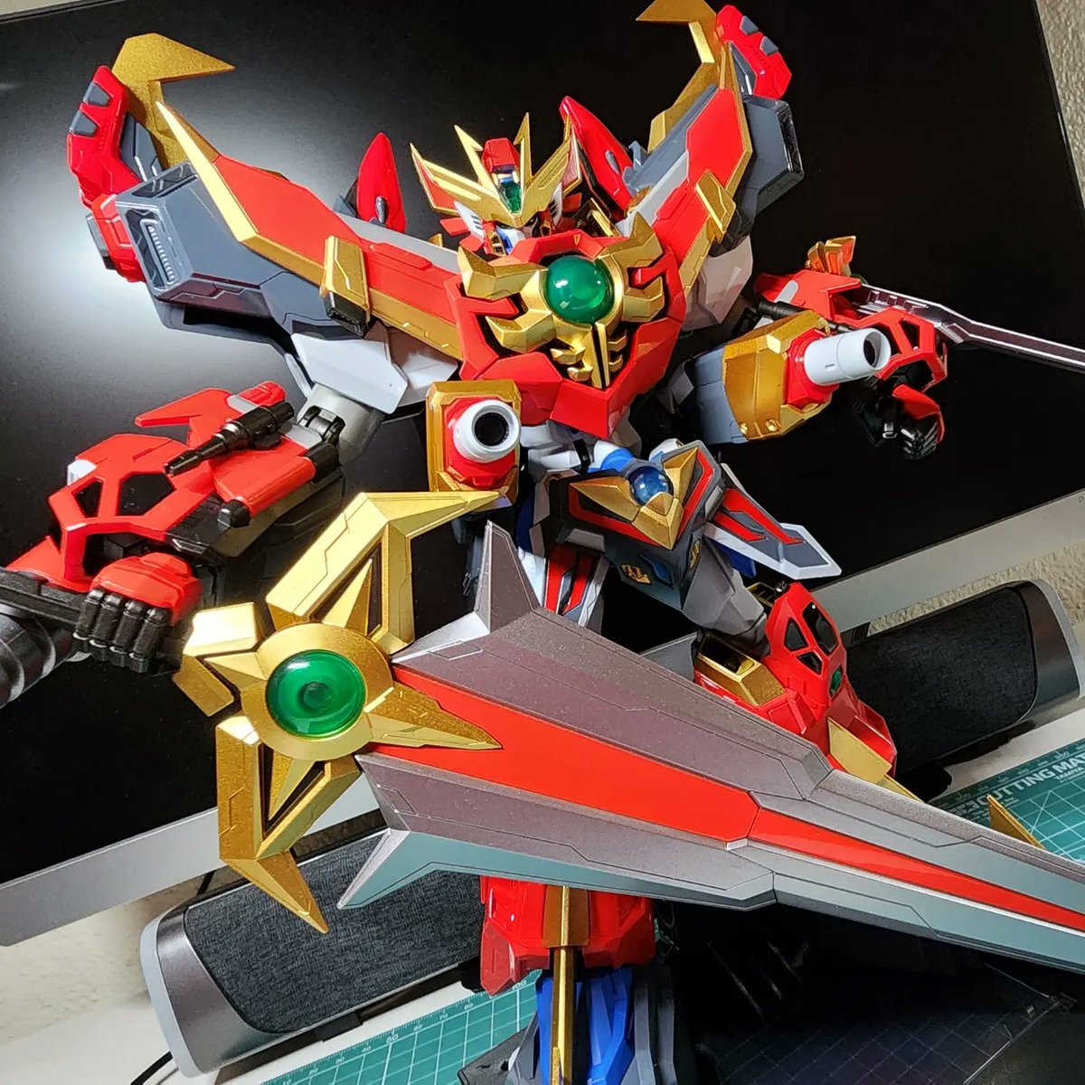 Gravion7171's tweet photo. Finally the Ultimate Gravion I've been waiting for has finally arrived!!! I rmrbrt buying the first Gravion figure back in 2018 and with this the cycle is complete....until the models come out >_> #gravion #gravionzwei #obari #sentinel https://t.co/lo0y8OhmRH