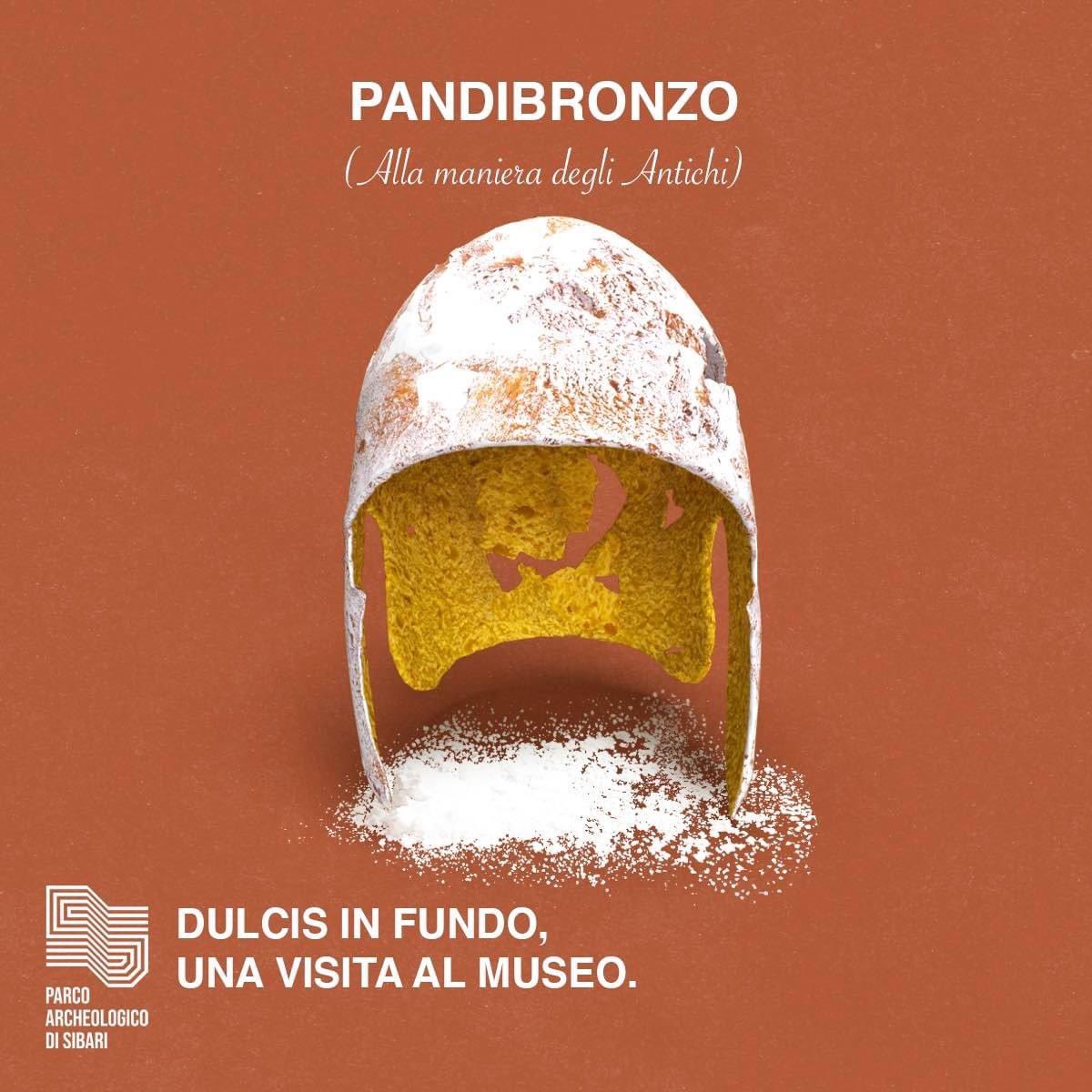 🎄 -3 a Natale mentre aumenta la dolcezza delle nostre teche!

Dopo la trasformazione del Toro Cozzante nel croccante “toRone” di Sibari, un altro manicaretto è comparso stanotte nelle teche del nostro Museo: il Pandibronzo.