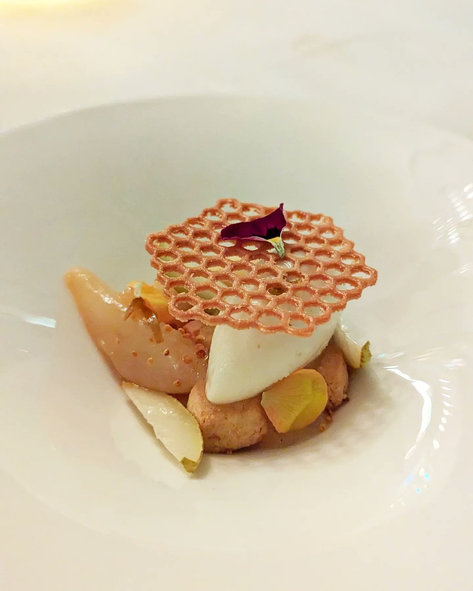 TFGlaswegians's tweet photo. One off the bucket list! Finally made it to @savoygrill by #GordonRamsay at @TheSavoyLondon after 3+ months waiting. The Beef Wellington is worth all the wait! Both starters and desserts are absolutely delicious. We even got a wee 'performance' by the waiter preparing #rumbaba 👍🏽 https://t.co/g27OcMAK7B