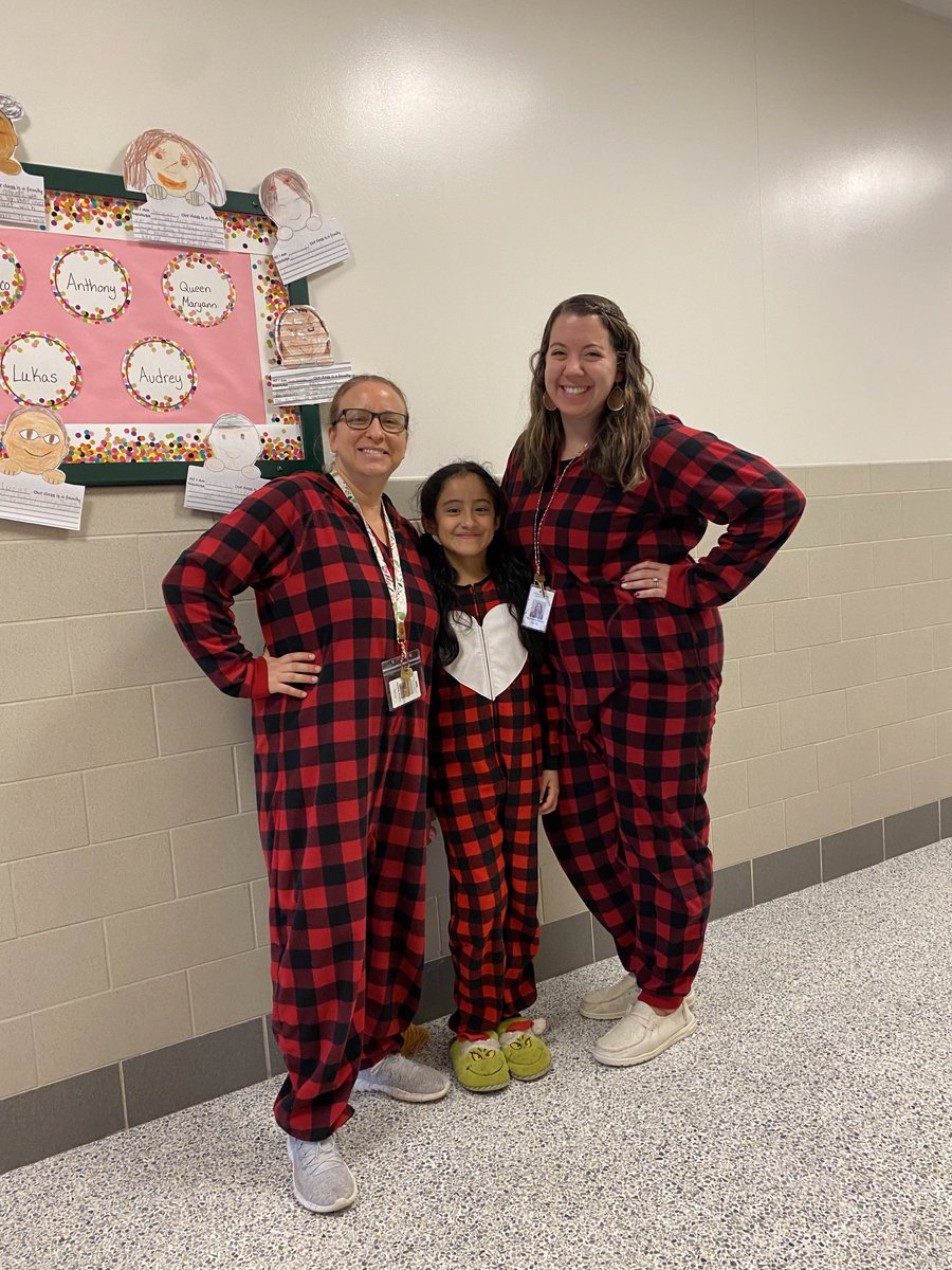 Today’s December Kindness Challenge?  Deliver candy canes to all faculty and staff!  Our elves were busy!