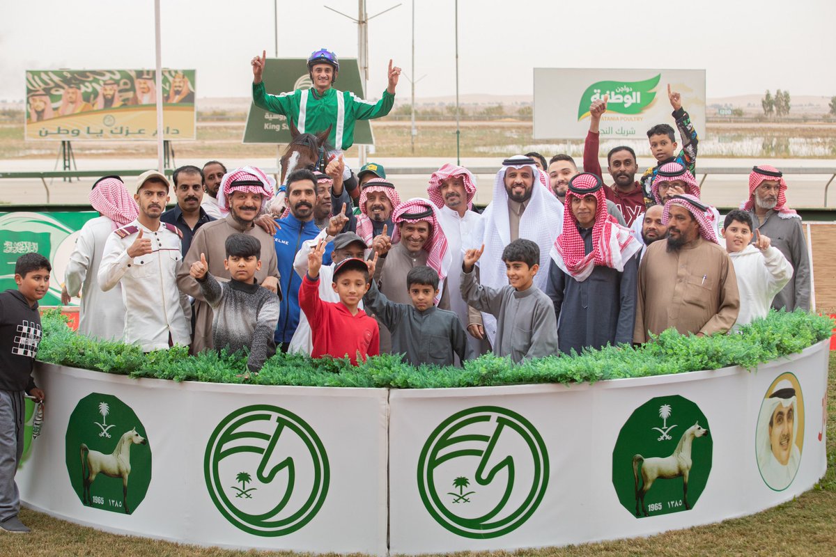 الحمد لله علىً توفيقه الحصان فرواع يتأهل لتمثيل ميدان القصيم بنهائي أبطال الميادين بالرياض شكرا للمدرب غيث الغيث والمساعد مشعل العكرش والخيال البطل مشاري العيسى وجميع طاقم الإسطبل والشكر موصول لمدير الميدان على الدعم والتنظيم<a href="/abdulaziztwegry/">عبدالعزيز التويجري</a>