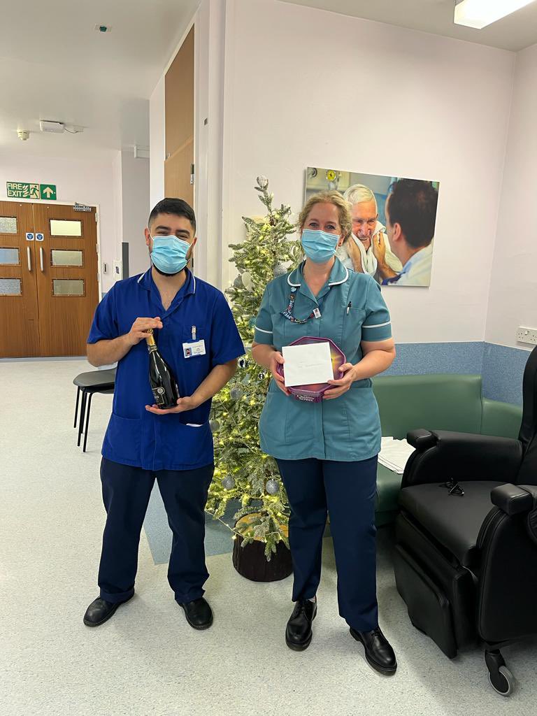 Today Hcop shared governance council has been to each Hcop ward to give a box of chocolate and a bottle of nosecco to say thank you for all the hard work the staff have done over the year @HcopTeam @DejongeSi