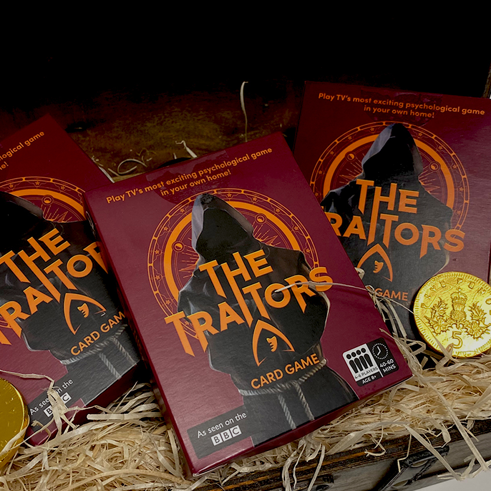 GingerFox_UK's tweet photo. 🚨 #GIVEAWAY TIME 🚨  

We're giving away FIVE Traitors Card Games to celebrate the finale of #TheTraitors 🤩

Just RT, FOLLOW and TAG who you'd play The Traitors Card Game with 😎

Ends 29.12.22, UK only. Entries open on IG. T&amp;Cs apply.

#TraitorsUK #BBC1 #Traitors #Competition https://t.co/6L47b9yzUM
