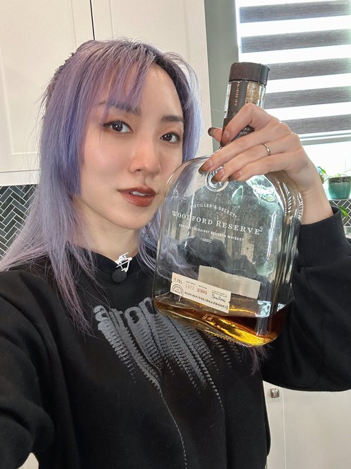 Baking Bourbon cookies on stream right now. https://t.co/eYtAlImWl5 https://t.co/NS5TGe0UxK