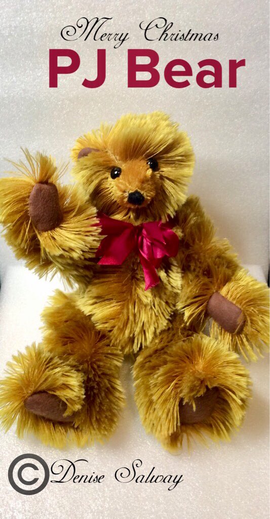 KnittingWitchUK's tweet photo. #recycled #upcycled #mohair #rug over 50 years old #wornout #usefulagain second #teddybear made #handmade https://t.co/4XSnII3Uat