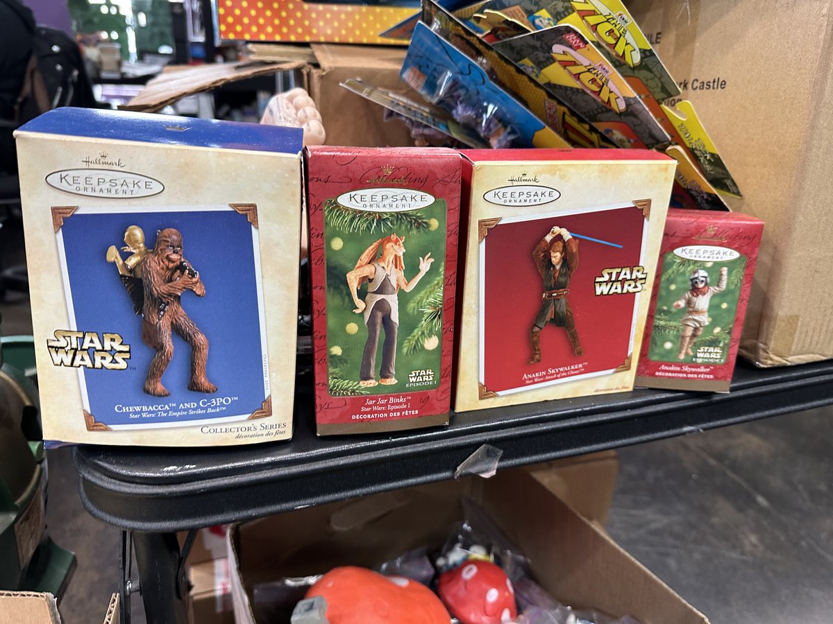 kelly_knox's tweet photo. One of my must-visit places in Austin is always  @OutlawMoonGames ✨ Not just tabletop games but also vintage #StarWars goodies you won't find anywhere else (but the AOTC Anakin ornament is mine now, sorry) https://t.co/c1hqMgzy1a