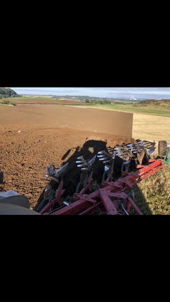 ForthCrop's tweet photo. 2022 over and out. Thankyou to our valued customers, suppliers and helpers. Now for a bit of a break before it all kicks off again. Merry Christmas https://t.co/lobU4cCdBz