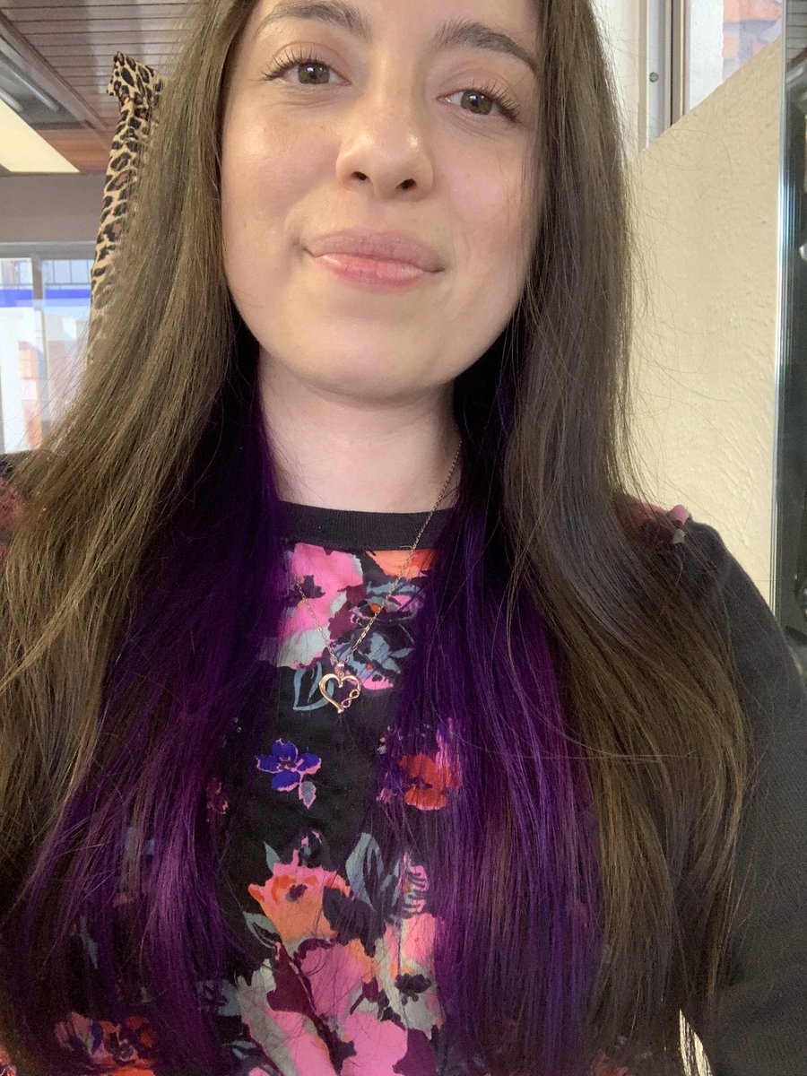akaKhaleesi's tweet photo. 💜💜 https://t.co/srlfTr0AFs