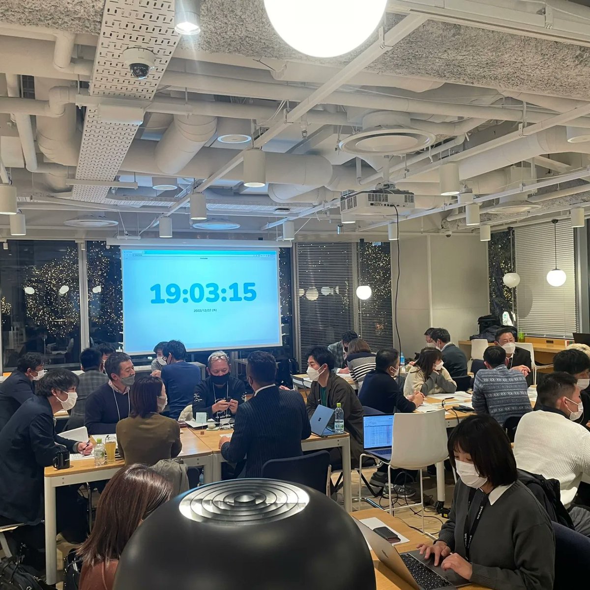 yamazoe_t's tweet photo. 昨夜はMakuake HUB in大阪を開催してきました🎵東海発の大阪初開催✌️めちゃくちゃ熱々の本気のディスカッションの場となりました😂🎵
山角さん、唐金さん、木村さん、上田さん、武田さんありがとうございました✨
関西も今後より盛り上がって行きましょう🎵
#makuakehub #Makuake #MOLATURA #bestpot https://t.co/vHNQaWs8iI
