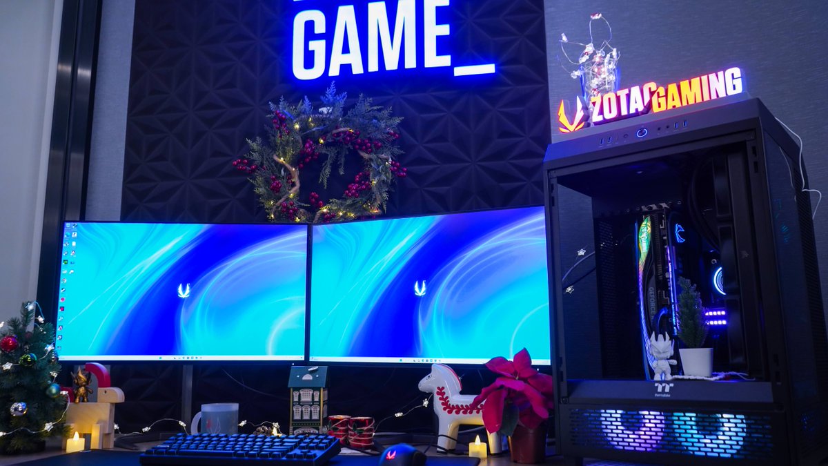ZOTAC's tweet photo. Tis the season to be gaming 🎁🎄⌨🖱🎮🕹
#Holidays #GamingSetup #PcSetup #Tech #PcHardware #PcComponents #LivetoGame #PowerTheWin #AMPExtreme #AIRO https://t.co/0JSEMdq2kg