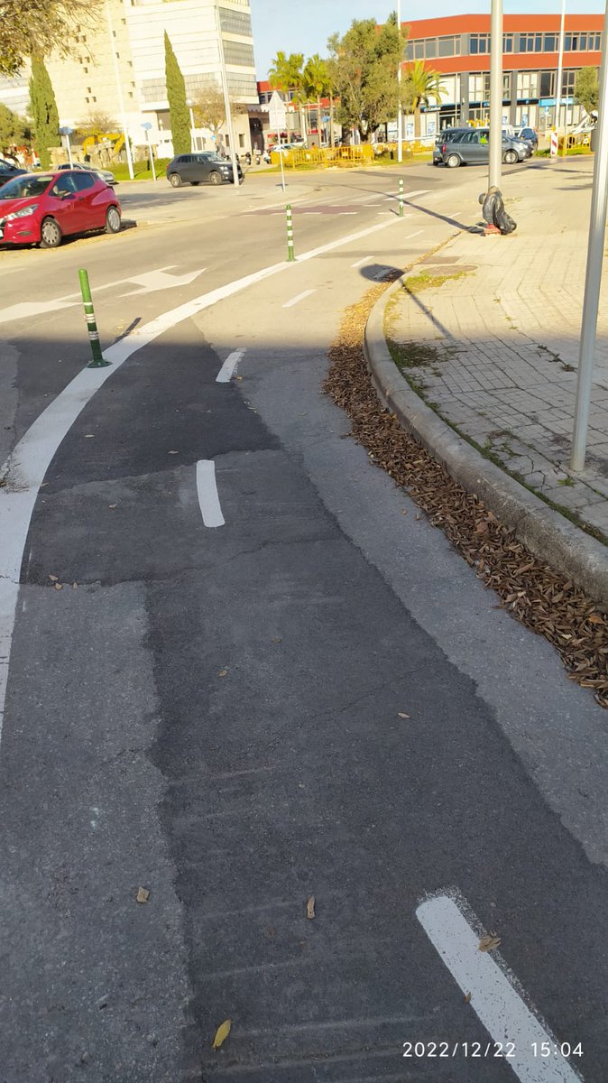Estam d'enhorabona. A la fi, <a href="/ajuntpalma/">Ajuntament de Palma</a> ha restablert el tram de carril a #soncastello que unes obres havien fet desaparèixer fa mesos, creant situacions de risc per a ciclistes i  VMP. Gràcies, @daviddiezh, de <a href="/popularespalma/">PP Palma</a> , pel teu ajut amb una reivindicació tan bàsica