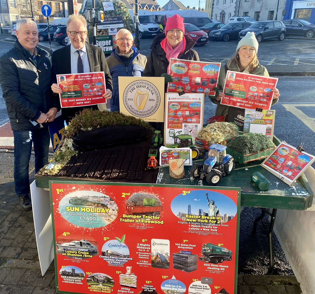 michaels_gaa's tweet photo. We’re on the countdown &amp; it’s not Santa Claus! It’s our Super Holiday &amp; Fuel Draw- this time next week we’ll be live on Facebook making some 15 people very happy with our fantastic prizes! Enter here https://t.co/DB2YvAphG8 #SantaClaus #Christmas #NewYorkCity #leitrim #roscommon https://t.co/Np2ywI2hvC