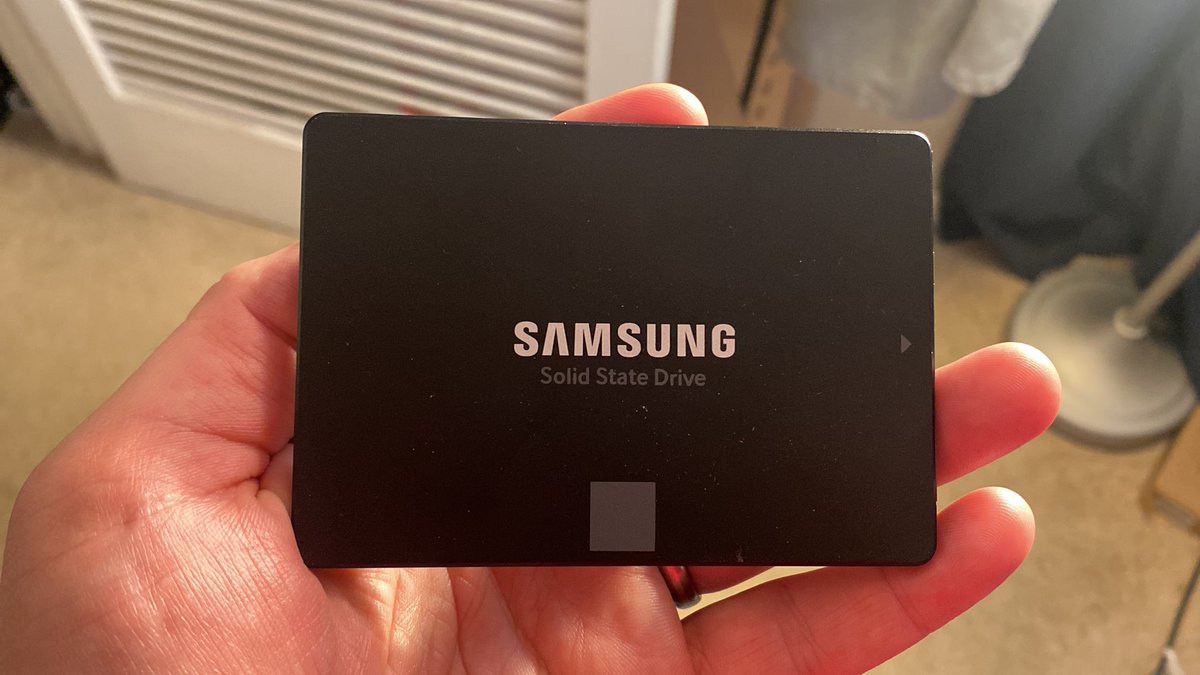 smartereveryday's tweet photo. Super strange question.  Has anyone had issues with a Solid State Hard Drive being wiped when going through the mail? After it happened the 1st time, we were super caereful. Tried it 2 different ways, used a static bag... same result. The SSD will not initialize after delivery. https://t.co/G3j2M4XjG7