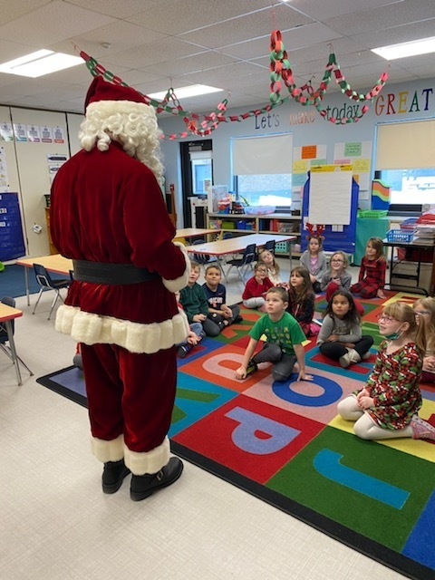 ChenangoForksSD's tweet photo. Santa Claus visited some of our students at CFE today! (We think all of them made the 'nice list' this year!) https://t.co/Wv2d6WCCDn