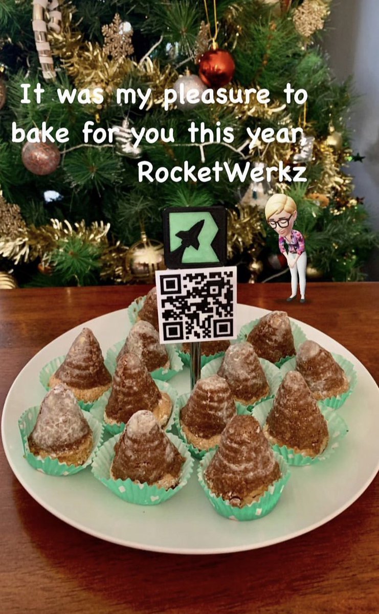 #rocketwerkz thank you for being so brave the whole year, eating my baked creations ☺️🧁#zasepekla #vosihnizda #3dprinting