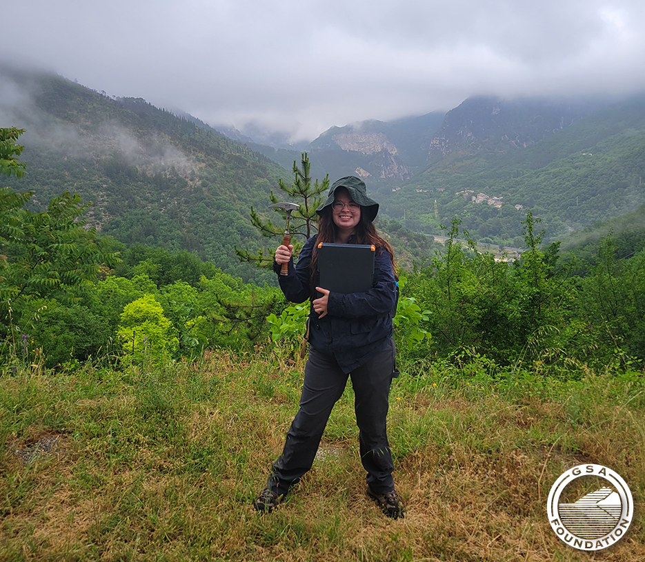 “Field camp taught me how the things that we learn in geoscience classes aren't just words and pictures on a page—being able to see the structures and theories that I learned in real life allowed me to understand them on a much deeper level.” gsa-foundation.org/field-camp_dev…