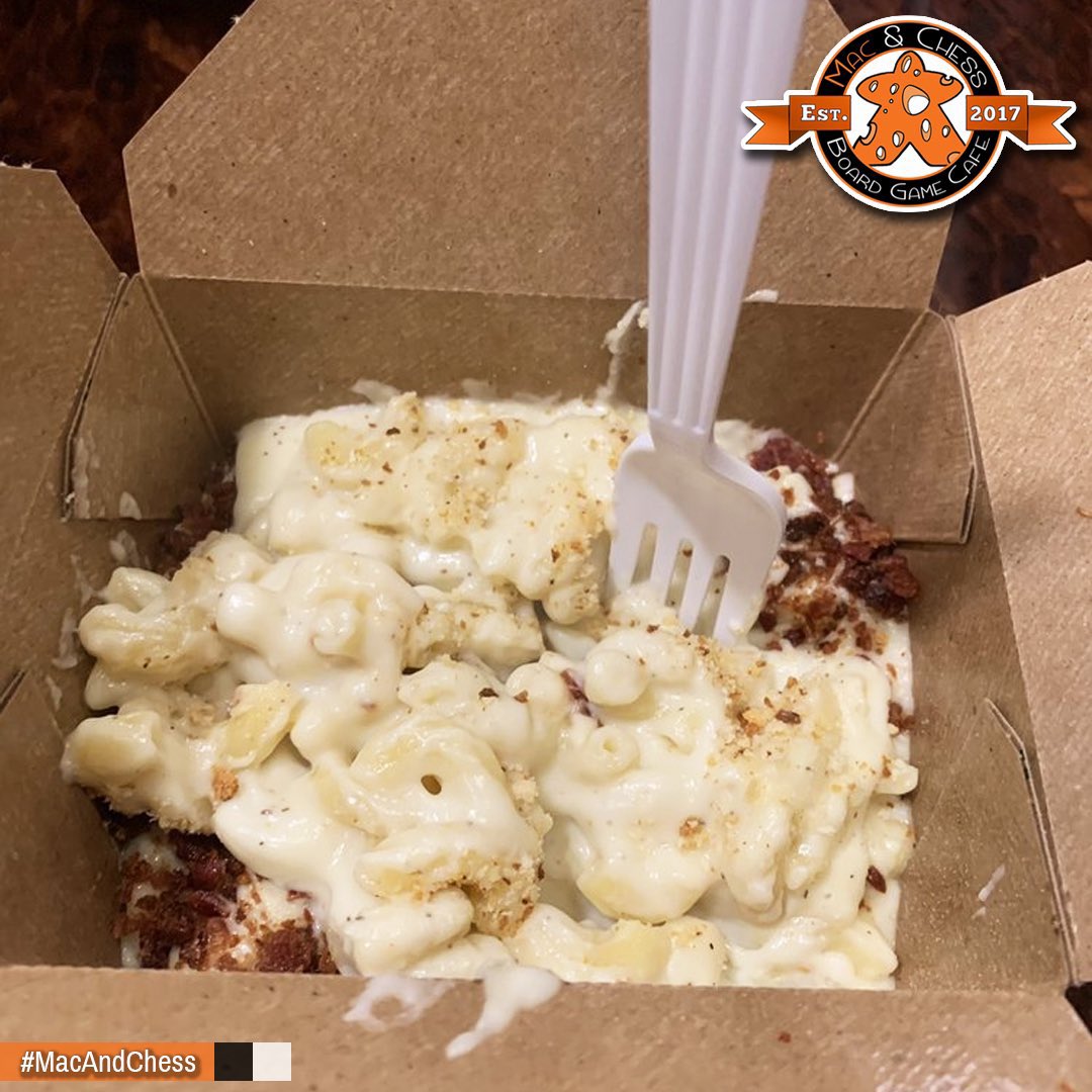 Don’t miss your last couple chances to swing by and hangout with us at #MacAndChess where you can sink your teeth into your favorite #macandcheese dish!