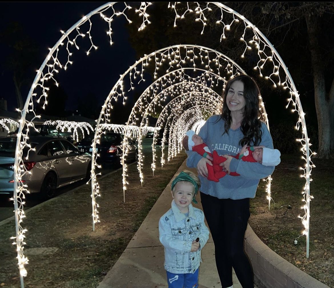 Megs91_cmb's tweet photo. Christmas 2022 vs Christmas 2021 @ColleenB123 https://t.co/NqhgMfKbVV