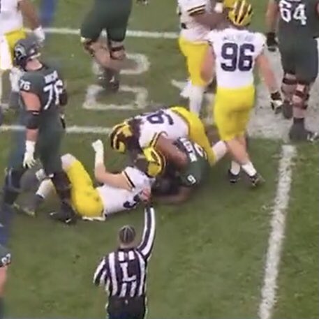 SpartyWRLD's tweet photo. What is going on at the University of Michigan? https://t.co/leP4GKnZu0