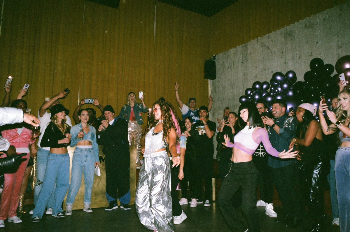 torikelly's tweet photo. throwback to last week when all of my y2k dreams came true🥲💖🦋☁️🪩💫thirty got me feelin differentttttttt (pt. 1) https://t.co/aZP9rEvGOg