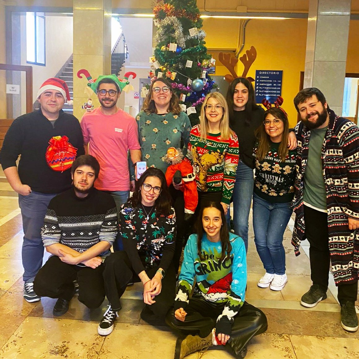 Vanesa Fernández-Moreira (@vanesafm_isqch) on Twitter photo Last day at work before Xmas holidays!!! <a href="/GimenoGroup/">ConchitaGimeno'sGroup_ISQCH</a> <a href="/HOCAGroup/">Herrera Group (HOCA)</a> looking forward to 🎅 Last day at work before Xmas holidays!!! <a href="/GimenoGroup/">ConchitaGimeno'sGroup_ISQCH</a> <a href="/HOCAGroup/">Herrera Group (HOCA)</a> looking forward to 🎅