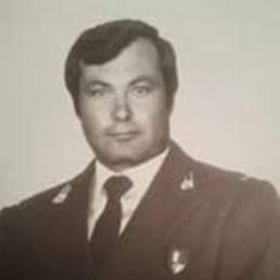 LiberaPuglia's tweet photo. Raffaele Vitiello era un finanziere in servizio a Brindisi. Come oggi 30 anni fa, la sera del 22 dicembre 1992 due motovedette della Guardia di Finanza si scontrarono al largo di Brindisi e morì nella collisione. 
Lo ricordiamo in questo giorno come anche ogni 21 marzo.

#libera https://t.co/oiKTTRoWmd