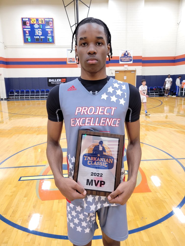 TarkClassic's tweet image. Team Athletics Champions: Mother Theresa Catholic (Canada) 🏆wins 59-54 vs Payson (UT )

MVP #14 Benni Kazadi 2023 6&apos;7 (game high 30pts)

All Tourney 

MTC
#0 Maliachi Mcdvitt 2023 6&apos;1

Payson
#10 Isaac Wolfe 2023 6&apos;1 (25pts)