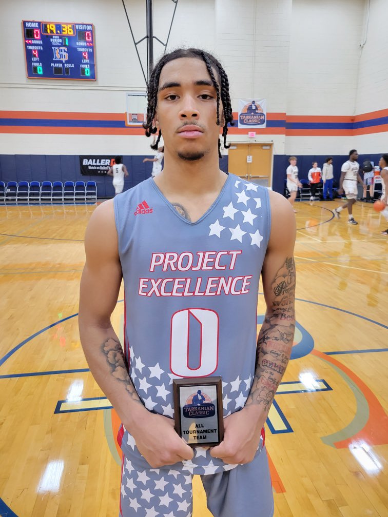 TarkClassic's tweet image. Team Athletics Champions: Mother Theresa Catholic (Canada) 🏆wins 59-54 vs Payson (UT )

MVP #14 Benni Kazadi 2023 6&apos;7 (game high 30pts)

All Tourney 

MTC
#0 Maliachi Mcdvitt 2023 6&apos;1

Payson
#10 Isaac Wolfe 2023 6&apos;1 (25pts)