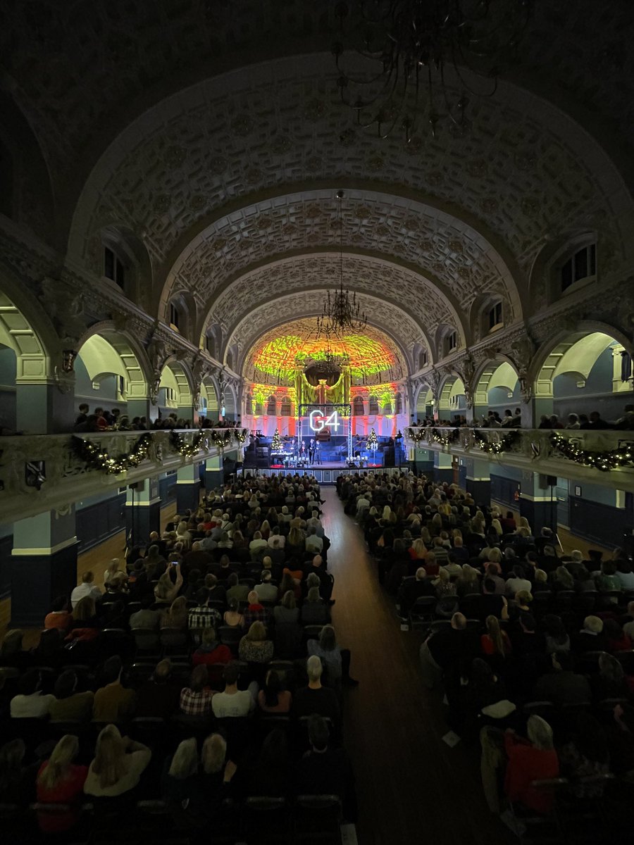 Thank you for a great evening at @OxfordTownHall celebrating our penultimate #G4Christmas show before the big day 🎄🎅. Thank you to @PQA_Official Abingdon and to their soloist Arthur for a beautiful performance. See you tomorrow evening @TheBrangwyn in Swansea!