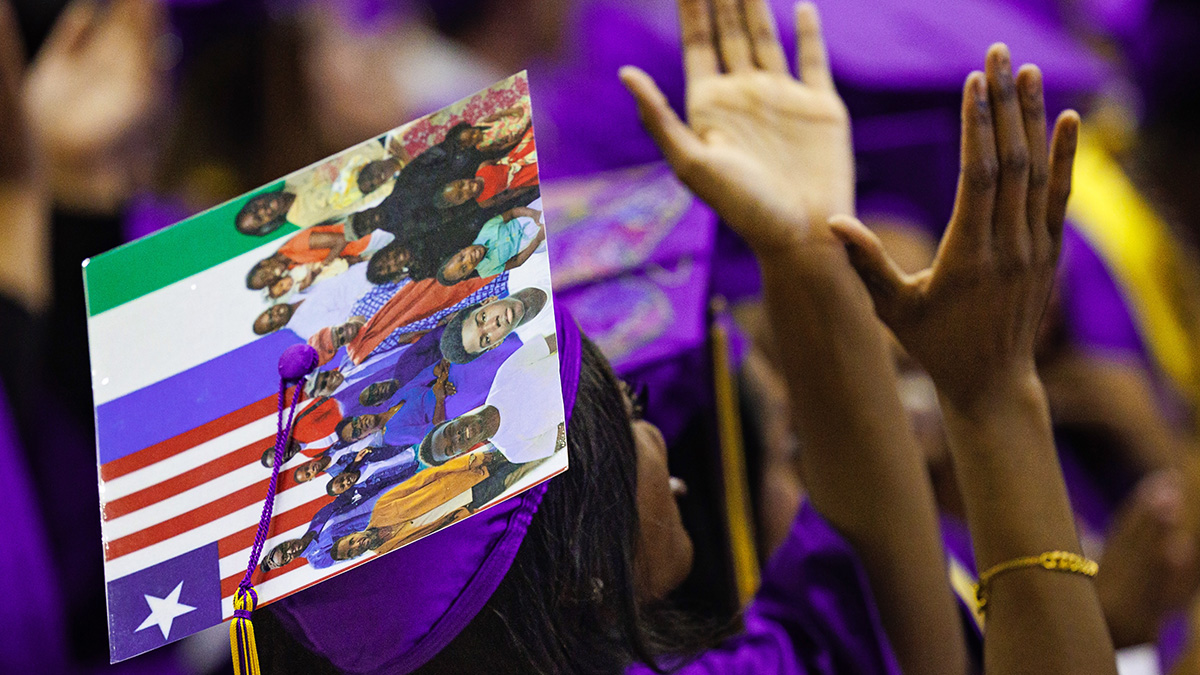 EastCarolina's tweet photo. #TBT: We had a blast last week with #ARRRGH #ECU22 grads! 🎉

Check out the photos you might have missed from last week's commencement ceremony 🎓

Photo gallery ➡️ https://t.co/ryCeYcpap3 https://t.co/7Yg3jOzwHS