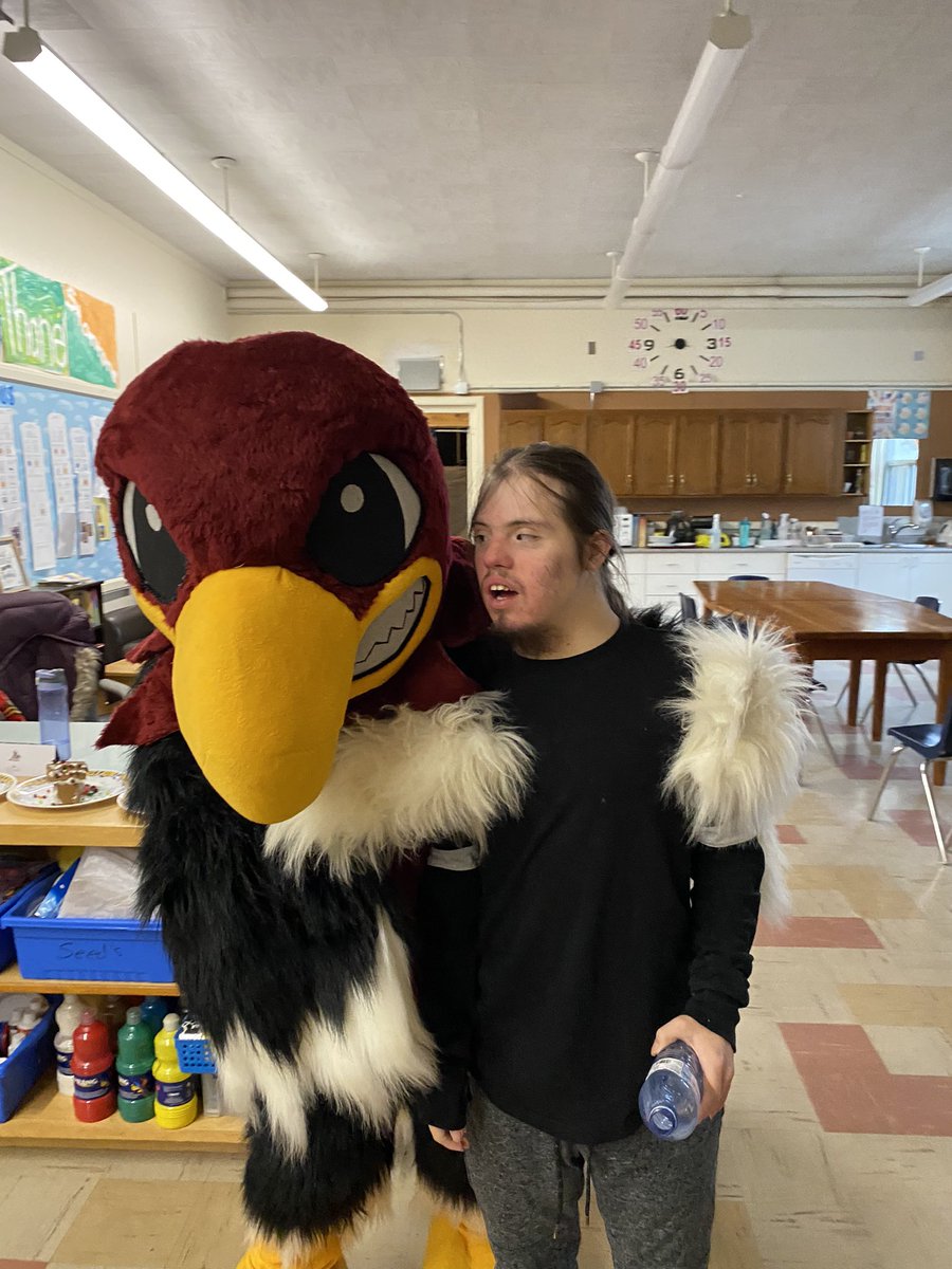 MrsKowalskyS's tweet photo. Last day before Christmas break- decorating gingerbread houses, turkey dinner and hanging out with the thunderbird https://t.co/ODOjnsrwBK
