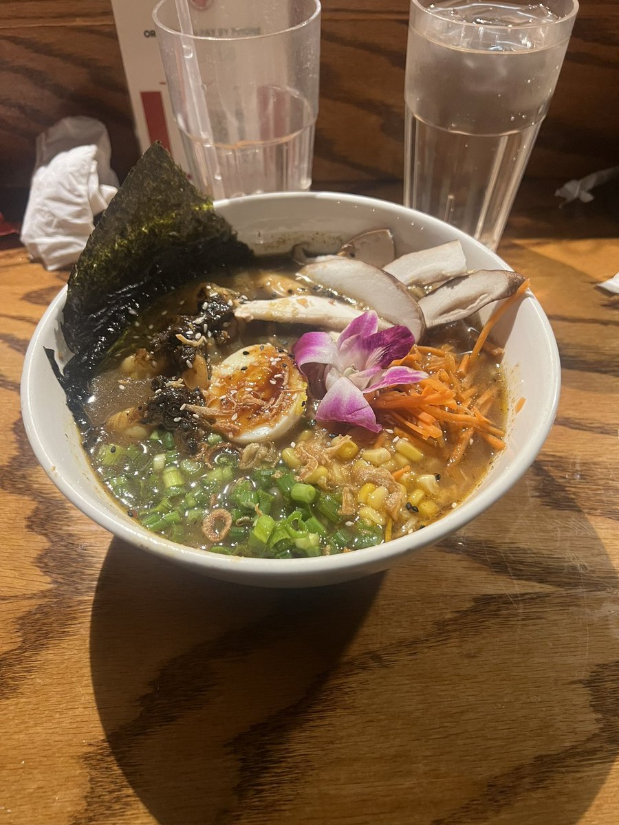 reesey_rigano's tweet photo. Roc n Ramen #Jerkshrimp https://t.co/GmcKmyQIKL
