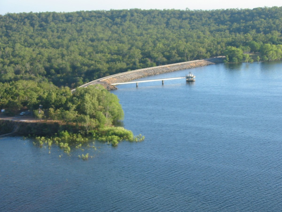 csiroDAP's tweet photo. #Data visualization of evaporation in the Darwin River Dam can help us understand issues around the sustainability of #water and agricultural #development in northern #Australia: https://t.co/Vwq0Bv0wl6 (Image: Ken Hodge - Flickr: Darwin River Dam Wall and Pump) https://t.co/eJtnjwIlU6