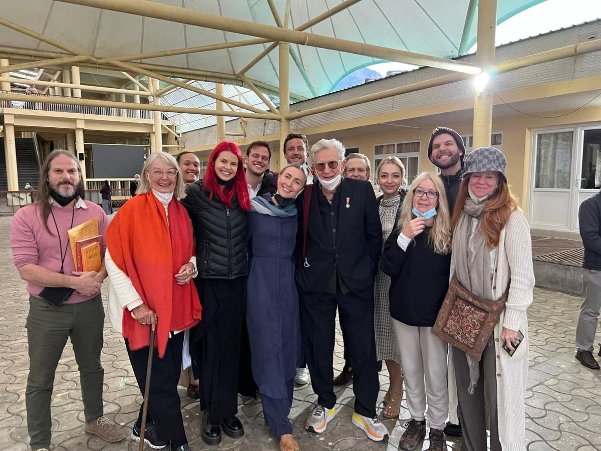 Namaste 🤍🙏🔮🙌👁️🌍

In November, I was blessed to be included in a pilgrimage to visit His Holiness the Dalai Lama, Nobel Peace laureate, one of the most inspiring humans in the world,  who radiates compassion, peace and unconditional love for humanity.