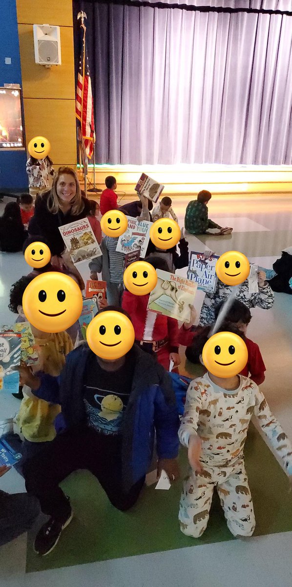 HarrietTubmanES's tweet photo. Thanks to our AMAZING art teacher @Ms_Dematatis and her partnership with Brothers With Books, every Tubman Tiger received a book to take home for winter break! We also enjoyed cozy reading and creating bookmarks! https://t.co/Ou3UsXdqvV