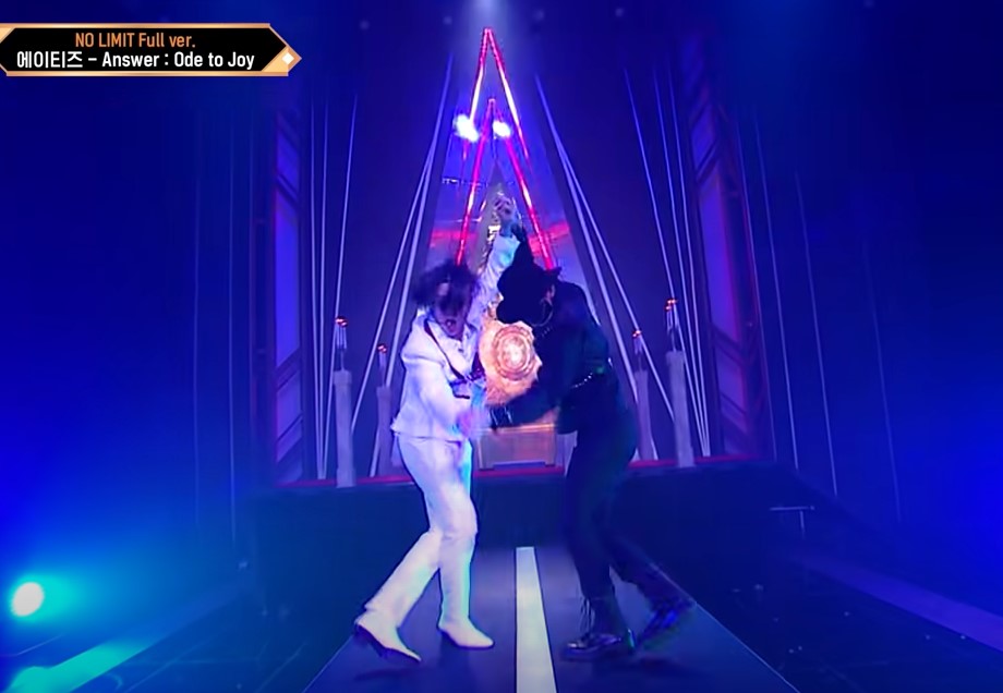 SpaceportSam's tweet photo. #theorytiny thread continued...
Wooyoung is on top of a building holding a Halateez hat &amp; he's the one in the Kingdom Answer stage who dances w/a Halateez member +
1. Witness 2. Answer - Ode to Joy
WITNESS THE PROLOGUE
#FROM_THE_WITNESS #HALAZIA 
#ATEEZ #에이티즈 
@ATEEZofficial https://t.co/DUMBz3HNAa