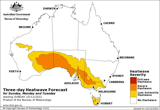It’s coming!
One of the first heat waves for the summer will start to affect NSW come Christmas Day. 
Good idea to start checking the daily fire danger rating for the area you live in or are visting.
We live with fire so we live bush fire ready. #NSWRFS <a href="/BOM_NSW/">Bureau of Meteorology, New South Wales</a>